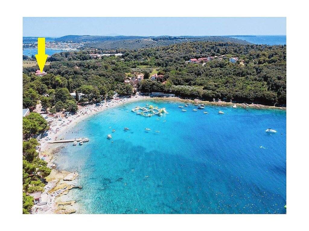 Ferienhaus in Pula mit Schwimmbecken in Beach Centinera, Banjole