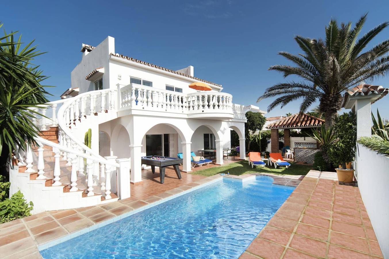 Villa for 8 personer med hage in Marbella Øst, Marbella