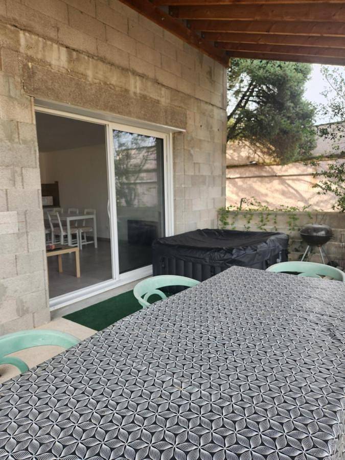 Appartement de vacances pour 8 personnes, avec Jacuzzi et Terrasse