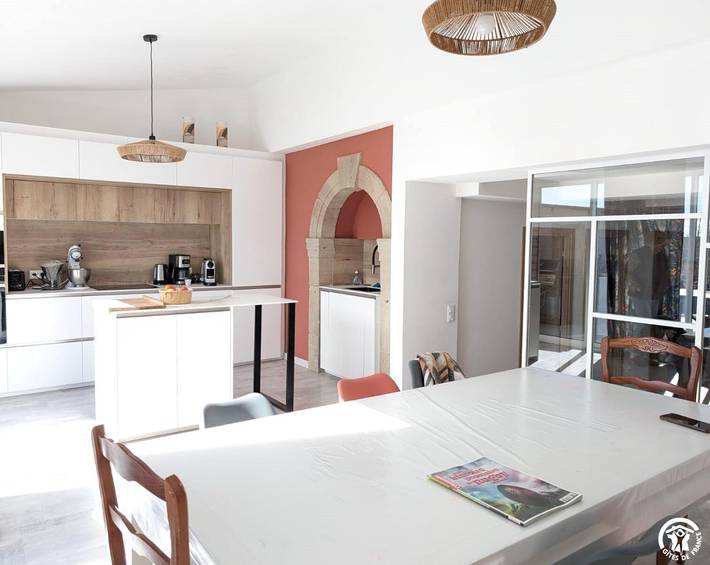 Gîte pour 2 personnes, avec terrasse et jardin