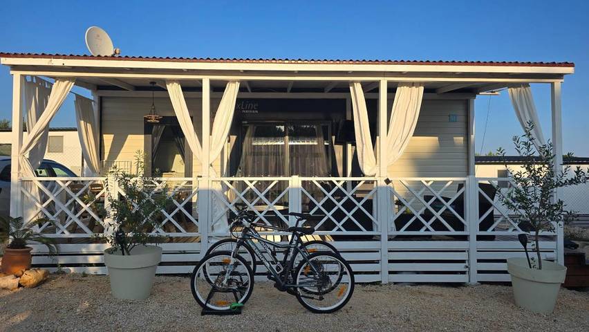 Camping für 6 Personen, mit Pool und Garten sowie Ausblick, mit Haustier in Drage