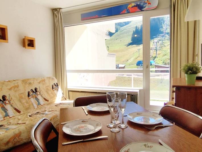 Gîte pour 4 personnes, avec balcon dans Office De Tourisme Des Sept Laux