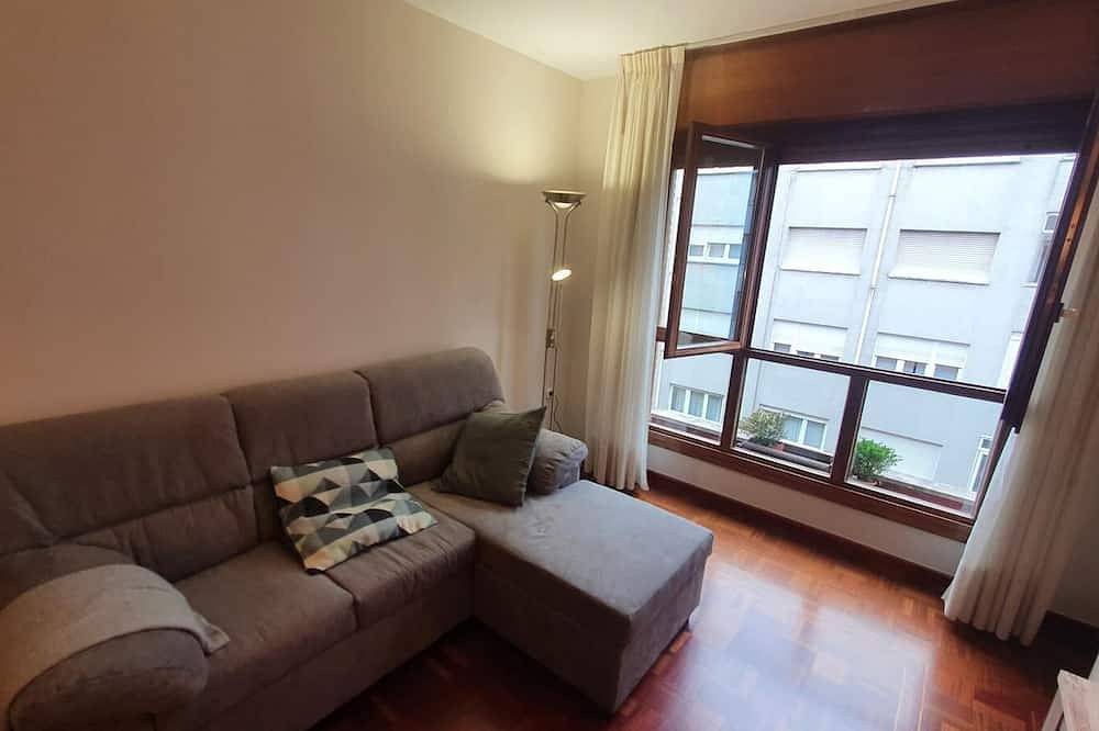 Entire apartment, Two Bedroom Apartment in Avilés, Costa Verde (Spain)