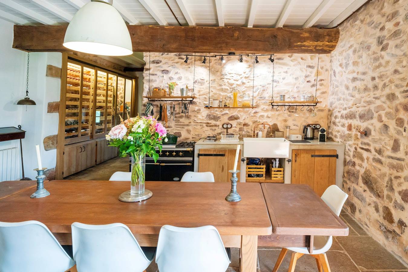 Casa rural del siglo Xvi renovada, a 20 min del océano y junto a rutas de senderismo in Sare, Region de Bayona