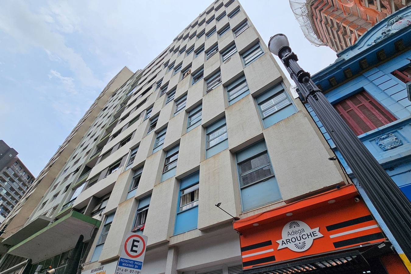 Entire apartment, Apartamento c Fechadura Eletrônica a 200m do Metrô in República, São Paulo