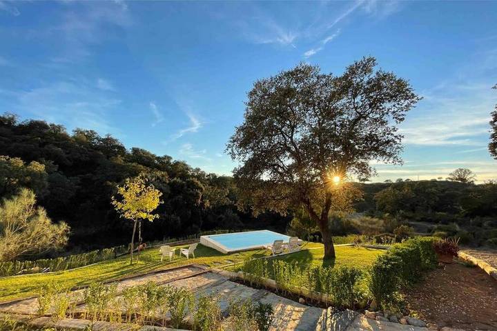 Casa rural para 26 personas, con Terraza y Jardín además de Piscina y Vistas en Berrocal - 4