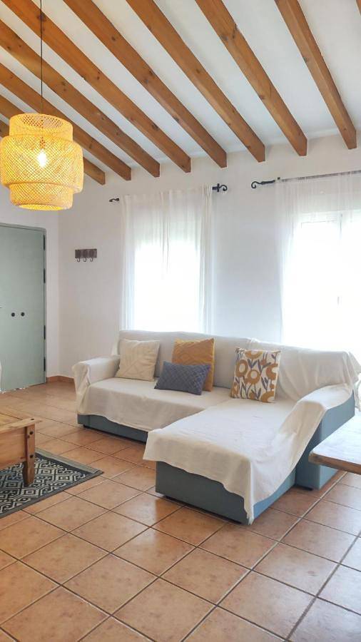 Casa rural para 6 personas, con Balcón y Jacuzzi además de Terraza y Jardín en Sedella