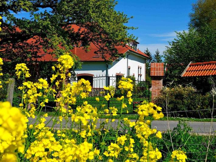 Ferienhaus für 4 Personen, mit Terrasse und Garten