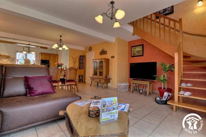 Casa de vacaciones para 4 personas, con vistas además de terraza y jardín - 1