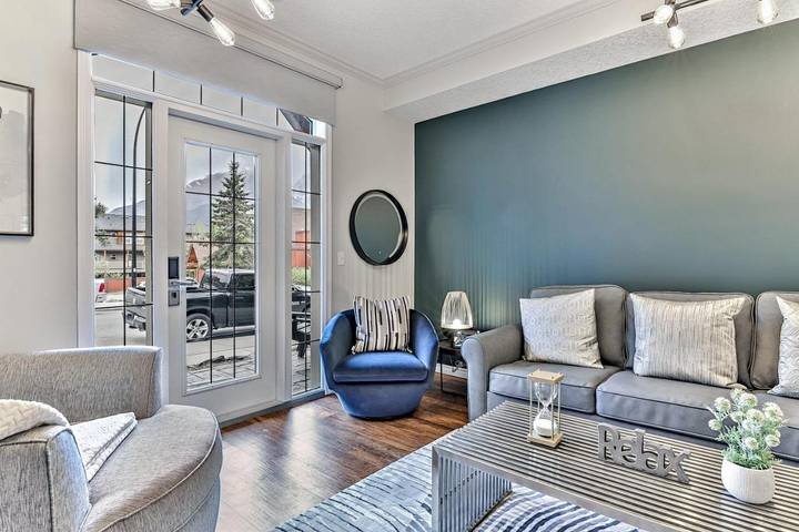 Vakantiehuis voor 9 personen, with zwembad and whirlpool as well as tuin and terras in Banff Nationaal Park