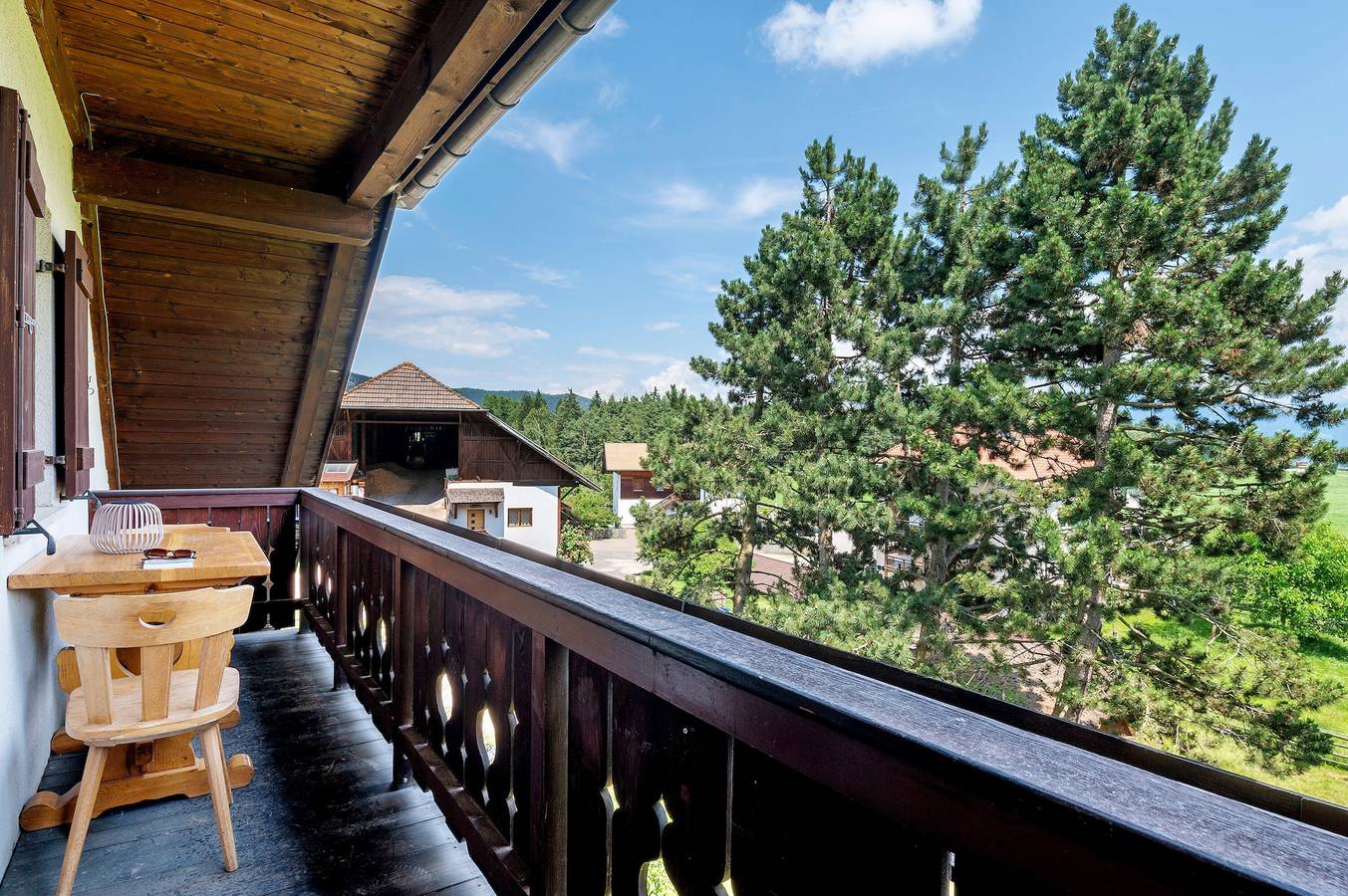 Entire apartment, Apartment 'Tann 11' with Mountain View and Balcony in Ritten, Sarntal Alps