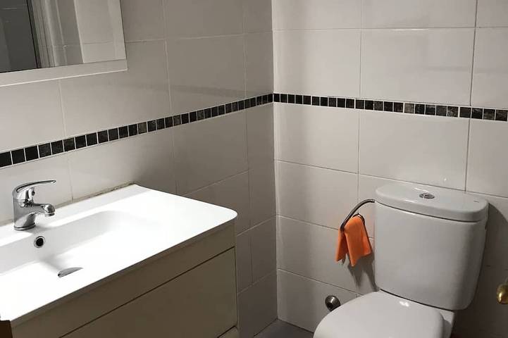 Apartamento entero, 1 Bed Apartment In The Heart Of Las Americas, Pool & Wi-Fi in Playa de las Américas, Arona 