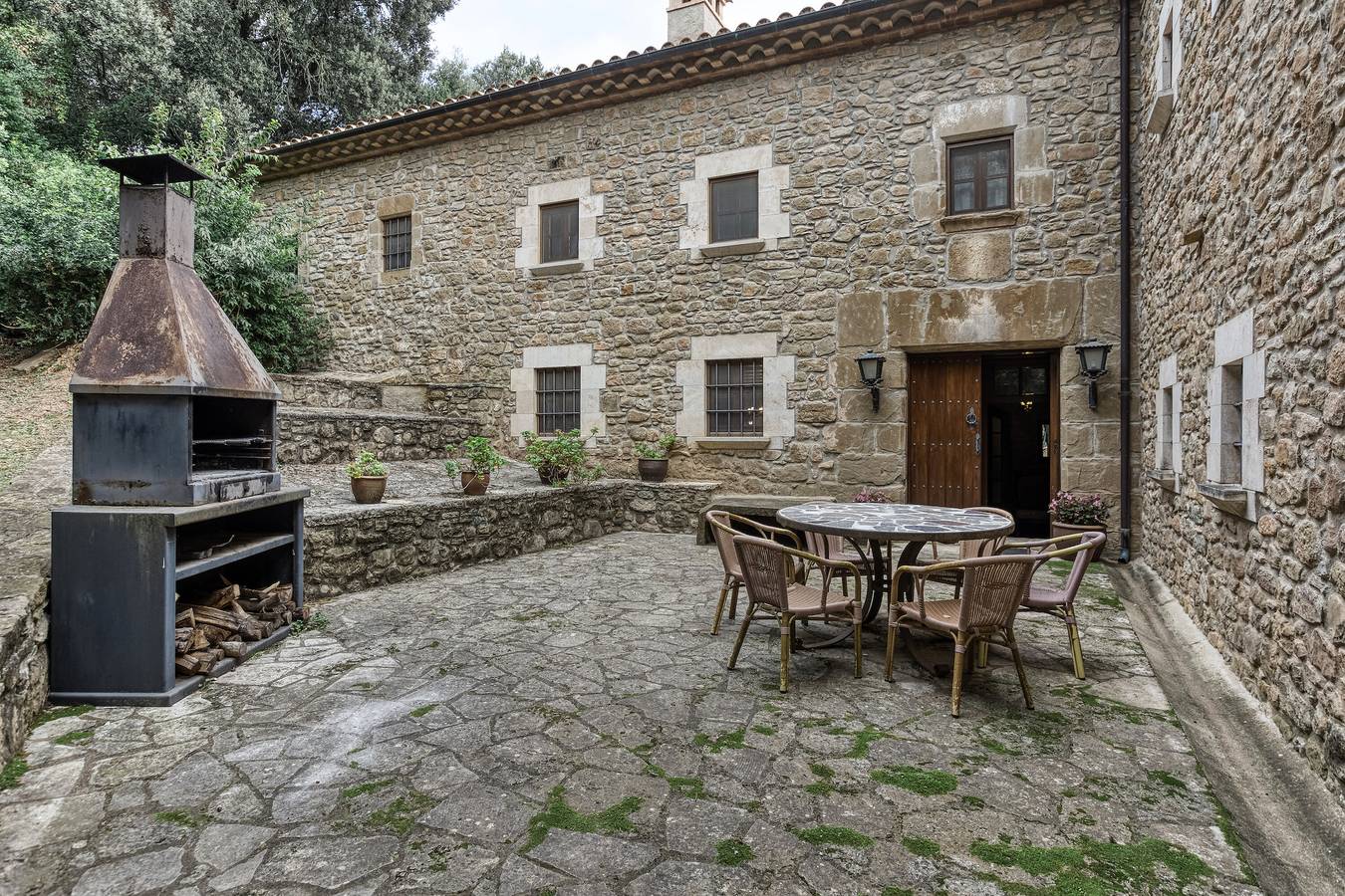 Casa Vacacional 'Can Tapis' con Vista a la Montaña, Piscina Privada y Wi-Fi in Camós, Pla de l'Estany