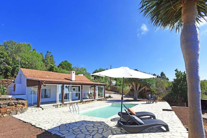 Casa de vacaciones para 3 personas, con Terraza además de Jardín y Vistas al lago en La Palma