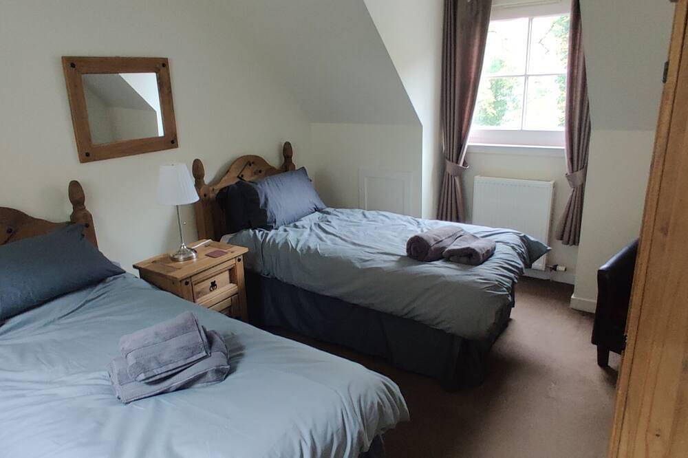 The Cobbler Cottage-Luxus-Cottage-Ensuite mit Dusche-Bergblick in Loch Lomond, Argyll & Bute
