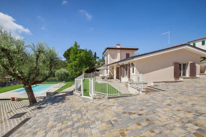 Ferienhaus für 6 Personen, mit Terrasse und Garten sowie Pool in Cavaion Veronese - 3