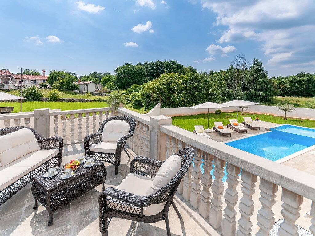 Villa à Rojnići avec piscine in Barban, Côte Sud d'Istrie