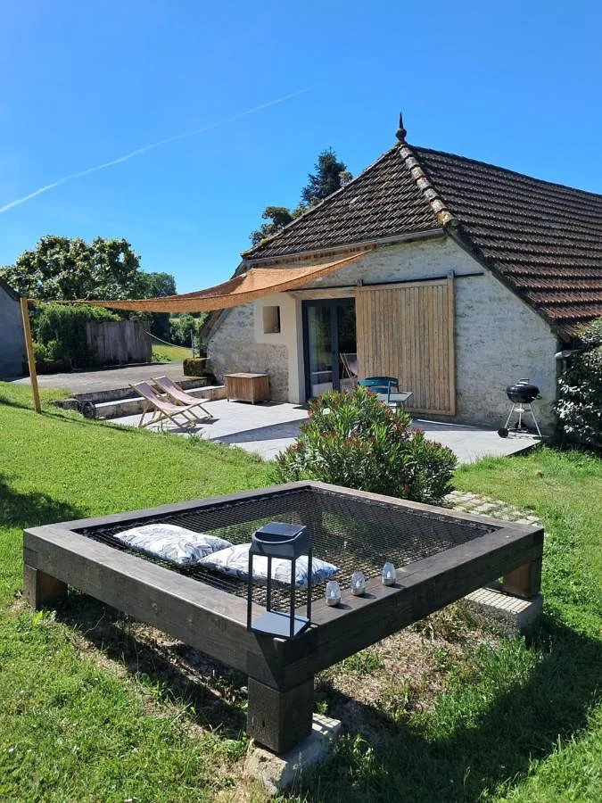 Alojamiento y desayuno para 2 personas, con sauna y jacuzzi además de piscina y jardín - 1