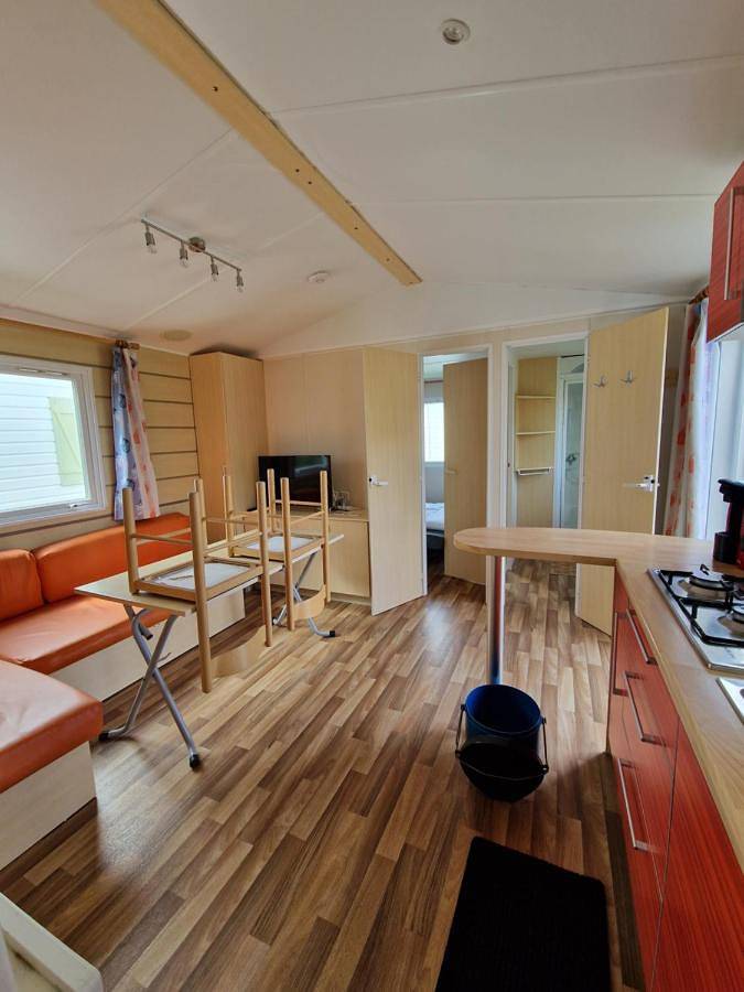 Location de vacances pour 5 personnes, avec terrasse et piscine ainsi que jacuzzi et sauna dans Plage Pors-Meur