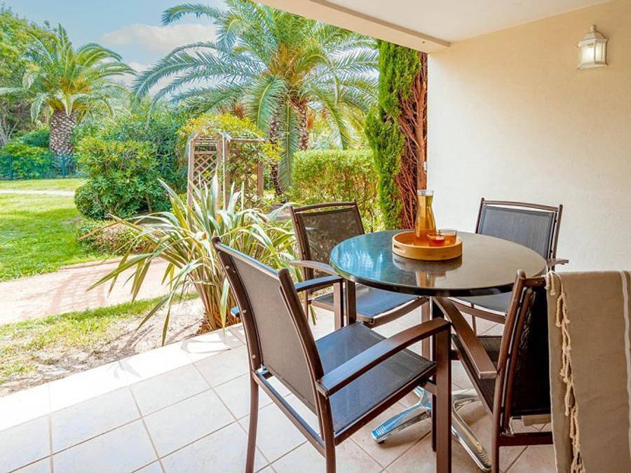 Pierre & Vacances Résidence Le Hameau de la Pinède - Studio 5 personen - - 1 Schlafalkoven - Terrasse - Erdgeschoss - klimatisiert in Hyeres, Parc national Port-Cros