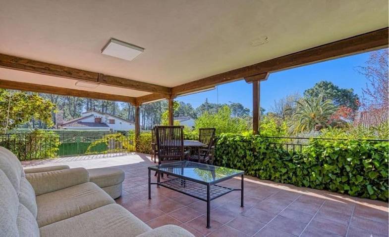 Location de vacances pour 10 personnes, avec Terrasse et Piscine à La Adrada - 3