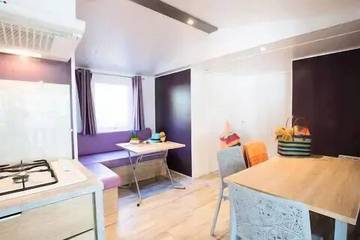 Camping pour 6 Personnes dans Messanges, Région de Dax, Photo 2