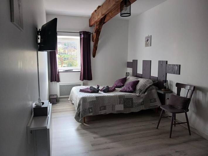 Location de vacances pour 4 personnes, avec terrasse ainsi que jardin et vue à Saint-Médard-de-Presque - 4