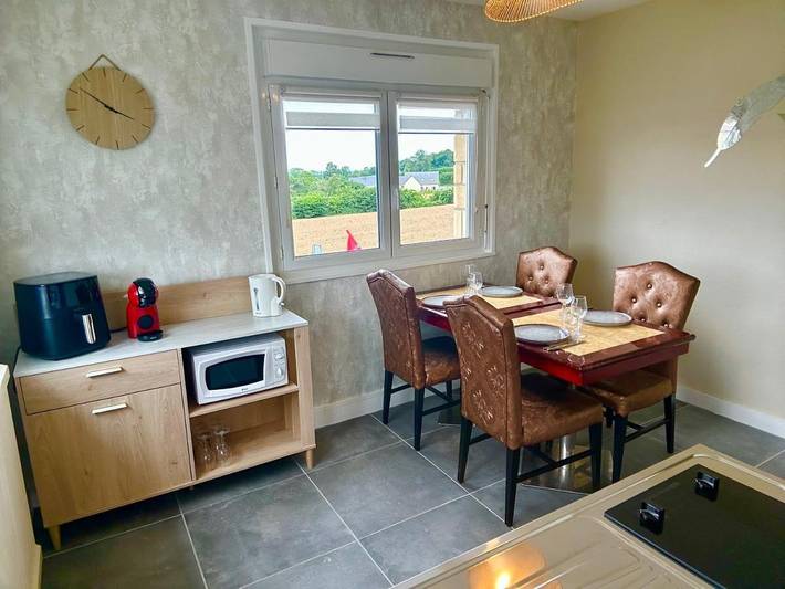 Gîte pour 4 personnes, avec jardin ainsi que sauna et jacuzzi à Quettehou - 3