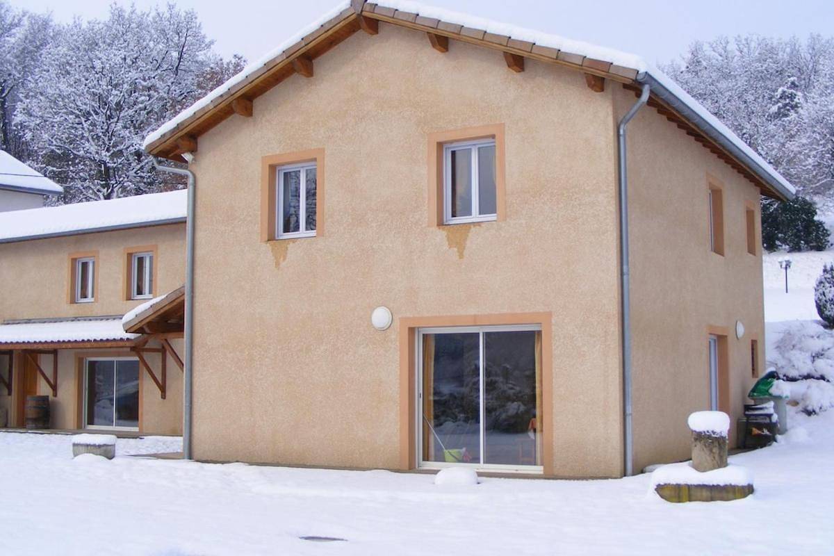 Appartement entier, Apartment in Bonnefamille, Région de La Tour-du-Pin