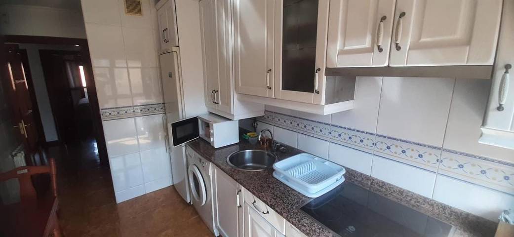 Gîte pour 6 personnes, avec balcon à Avilés - 2