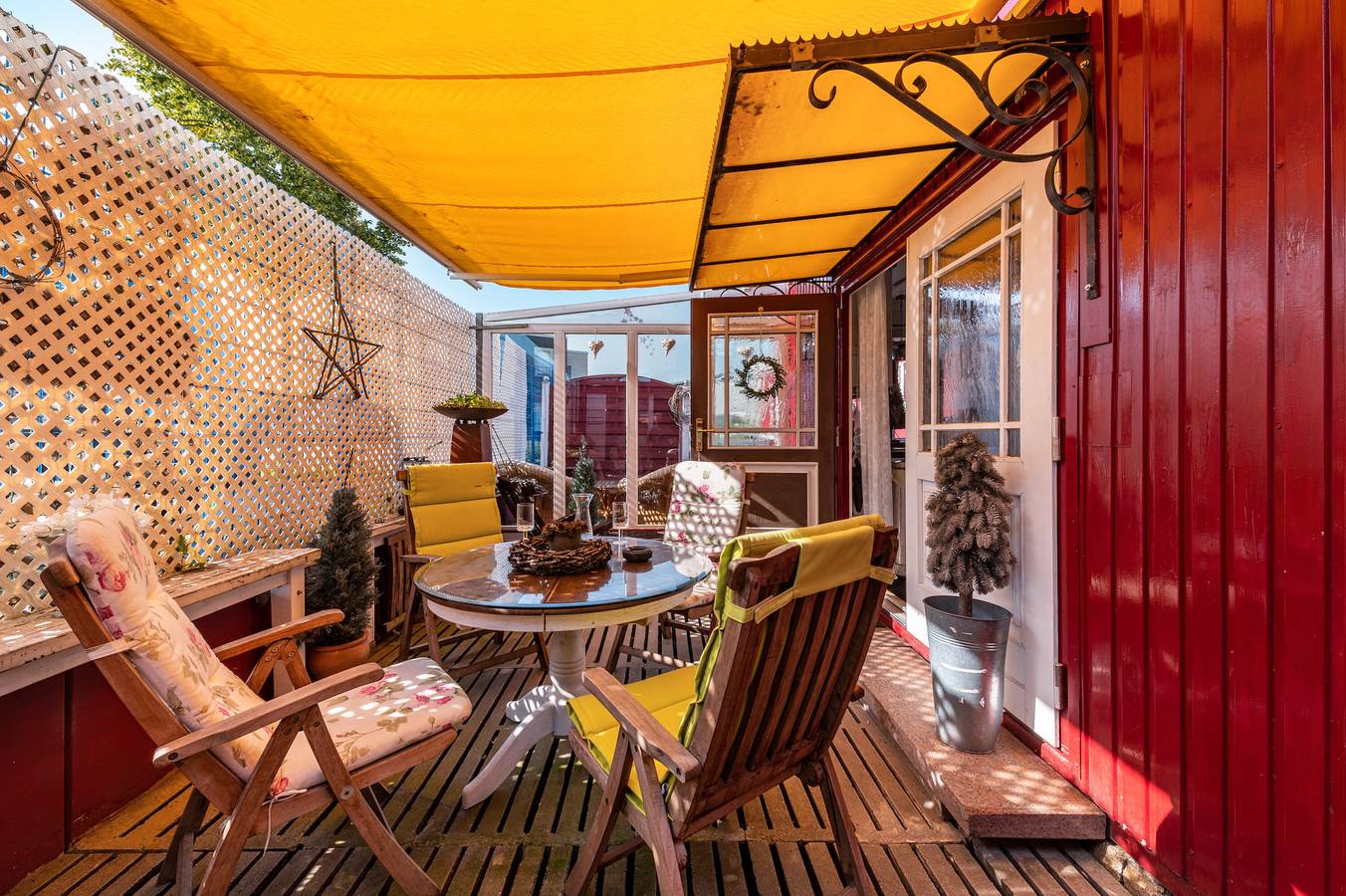 Ganze Wohnung, Apartment 'Kleine Oase Stuhr Im Container E G' mit gemeinsamer Terrasse, gemeinsamem Garten und Wlan in Stuhr, Naturpark Wildeshauser Geest