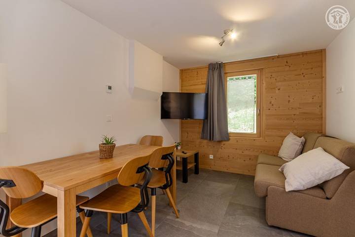 Gîte pour 2 personnes, avec terrasse à La Léchère - 2