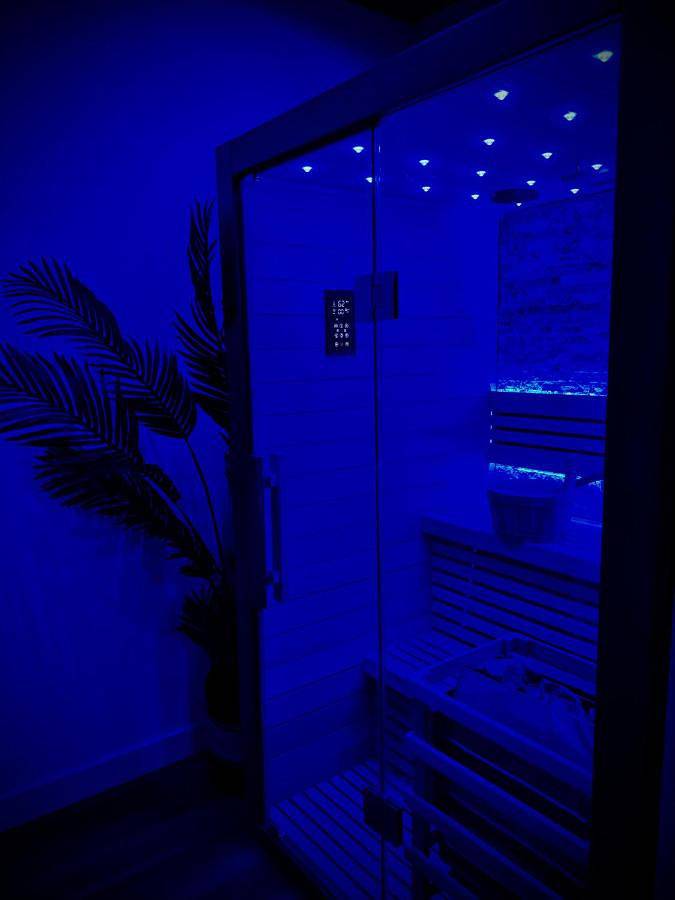 Gîte pour 2 personnes, avec jacuzzi ainsi que sauna et jardin à Chécy - 2