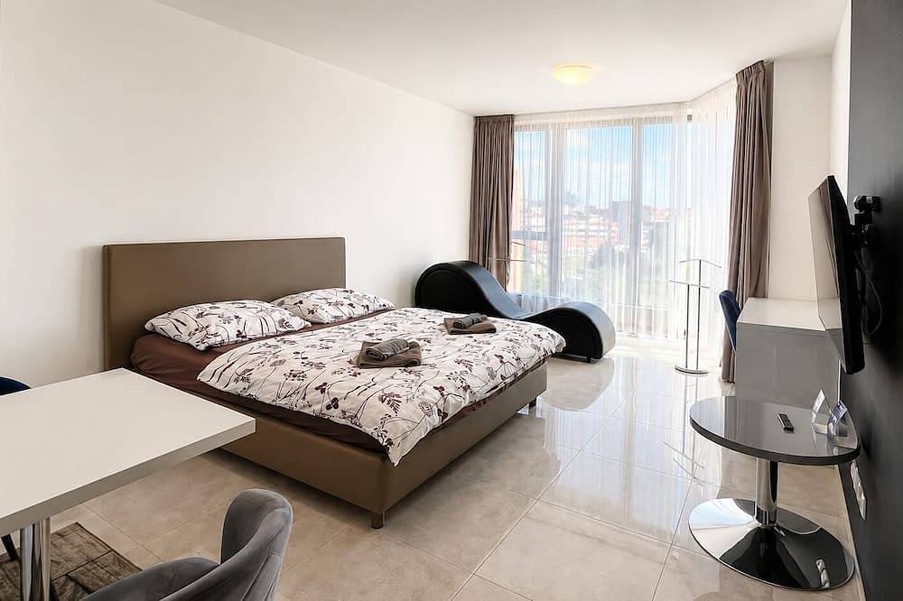 Ganze Wohnung, 1 room Apartment with AC, Vienna Gate 3 in Bratislava, Bratislava und Umgebung
