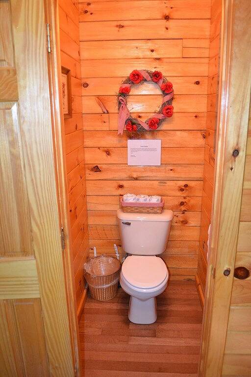 Kabine-Eigenes Badezimmer-Standard-Cupids Cabin in Hocking Hills