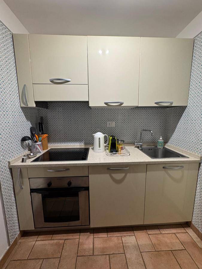 Ferienwohnung für 6 Personen, mit Terrasse und Garten sowie Sauna und Seeblick in Rom - 4