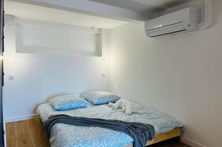 Gîte pour 3 personnes dans La Pointe-Rouge - 3