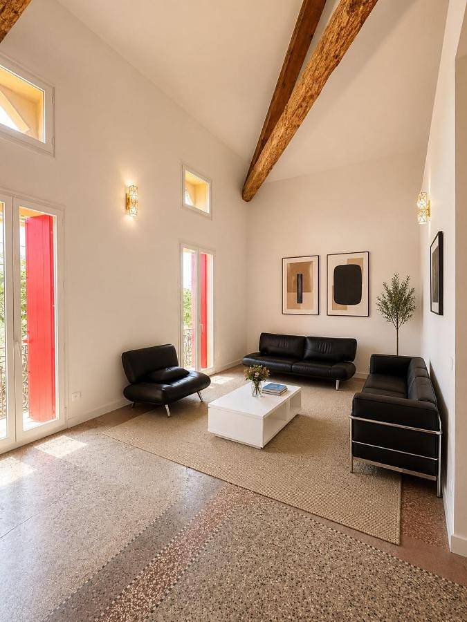 Location de vacances pour 14 personnes, avec Balcon ainsi que Terrasse et Jardin à Abeilhan