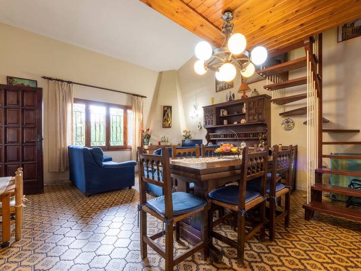 Location de vacances pour 10 personnes, avec jardin et terrasse, animaux acceptés à Vilafortuny - 4