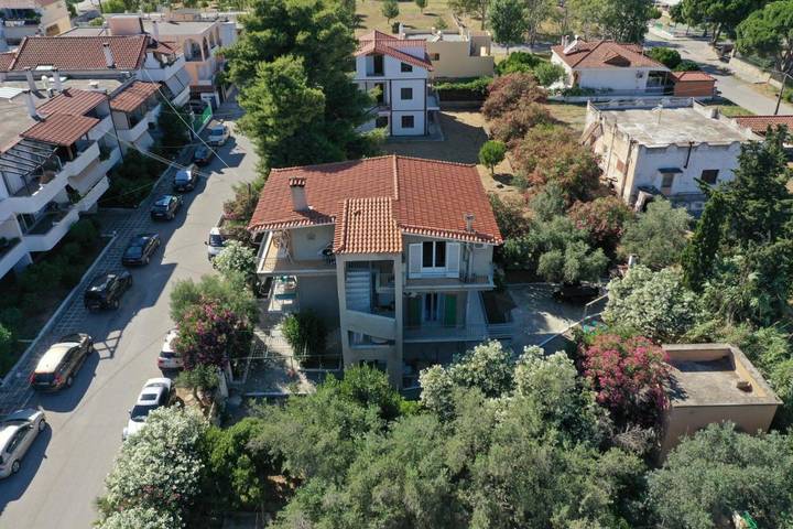 Location de vacances pour 2 personnes, avec vue et jardin dans Érétrie - 2