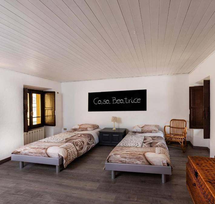 Vacation rental for 4 people, with Terrace in Comune di Pella