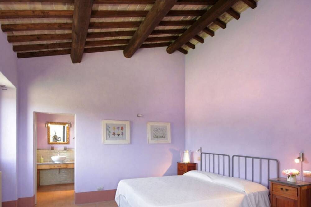 Bagnoletto, splendid farmhouse in the open countryside in Orte, Terni Provinz