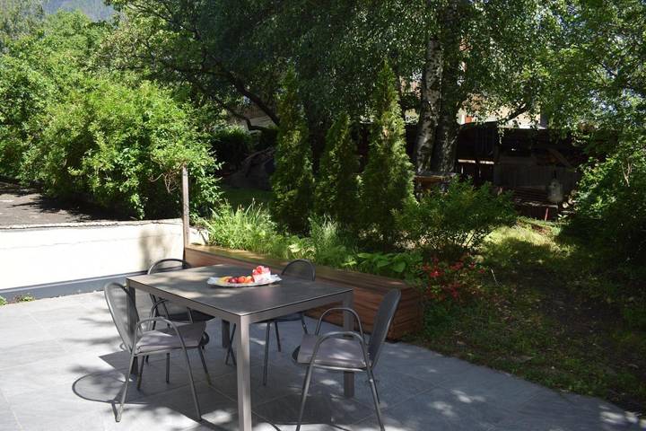 Ferienwohnung für 2 Personen, mit Balkon im Dorf Tirol