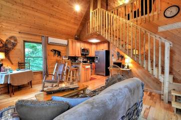 Log Cabin for 4 Guests in Stecoah, Fontana Lake, Picture 2