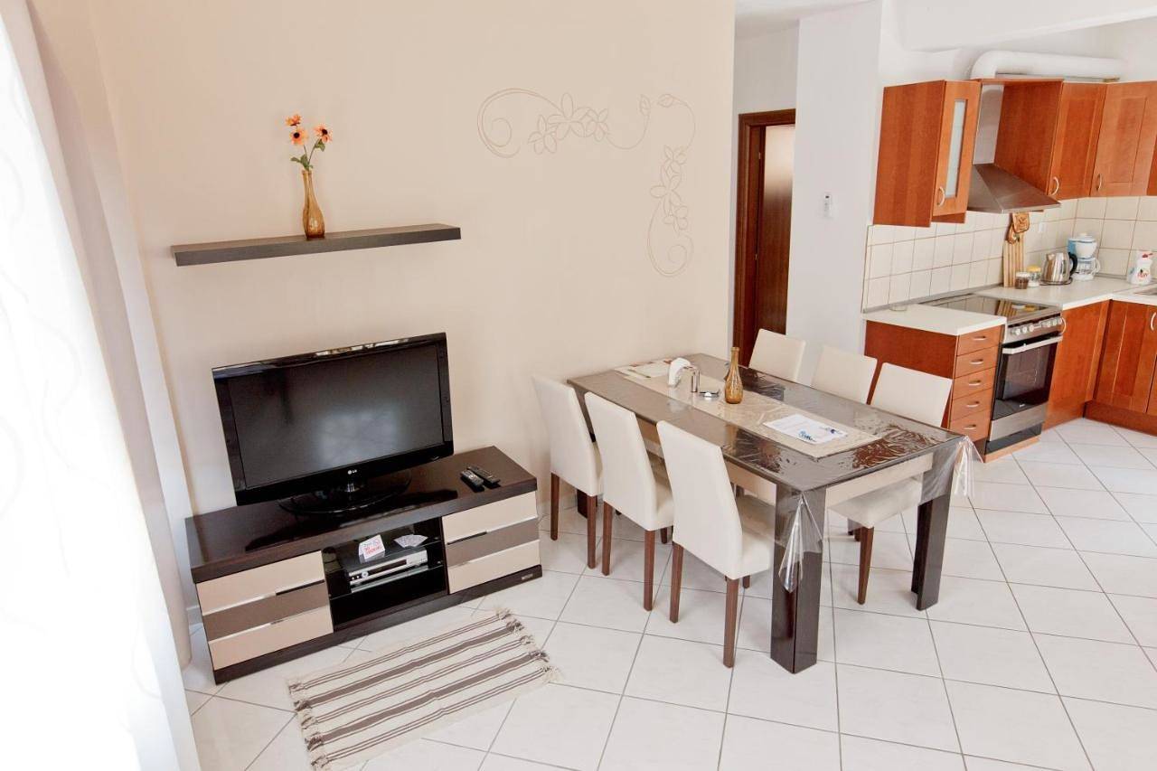 Entire apartment, One-Bedroom Apartment in Limenaria, Thassos