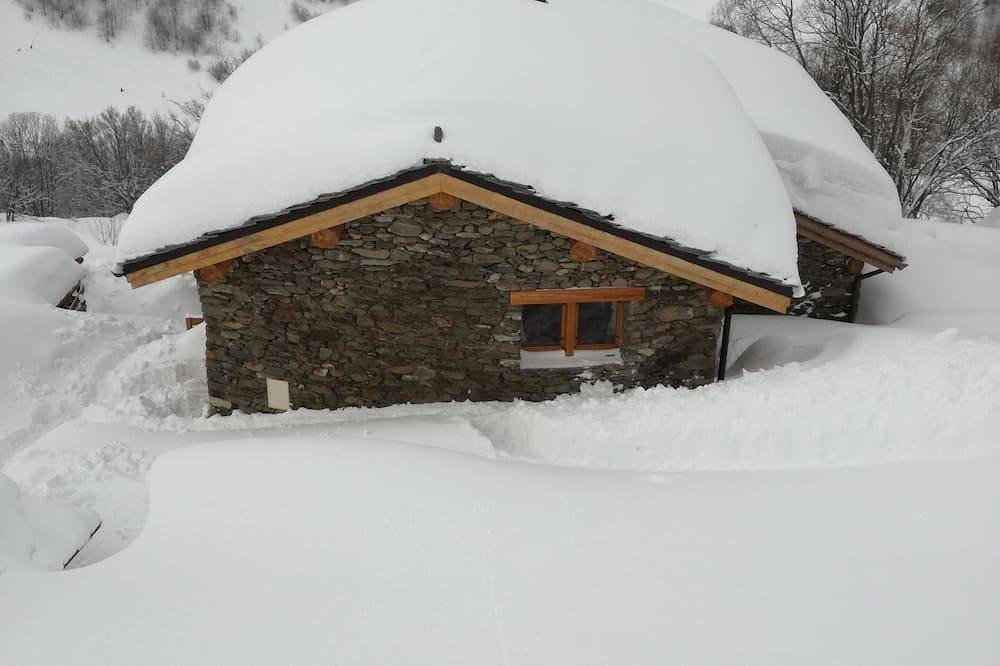 Chalet on the slopes in Valmeinier 1800 in Valmeinier, Saint-Jean-de-Maurienne region
