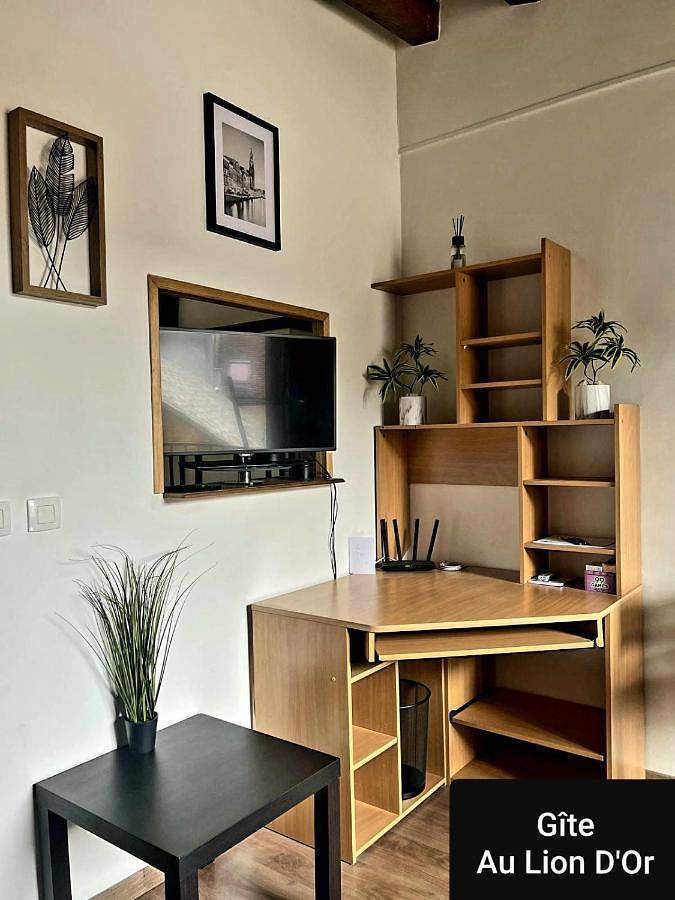 Gîte pour 2 personnes, avec vue dans Les Roches-l'Évêque - 4