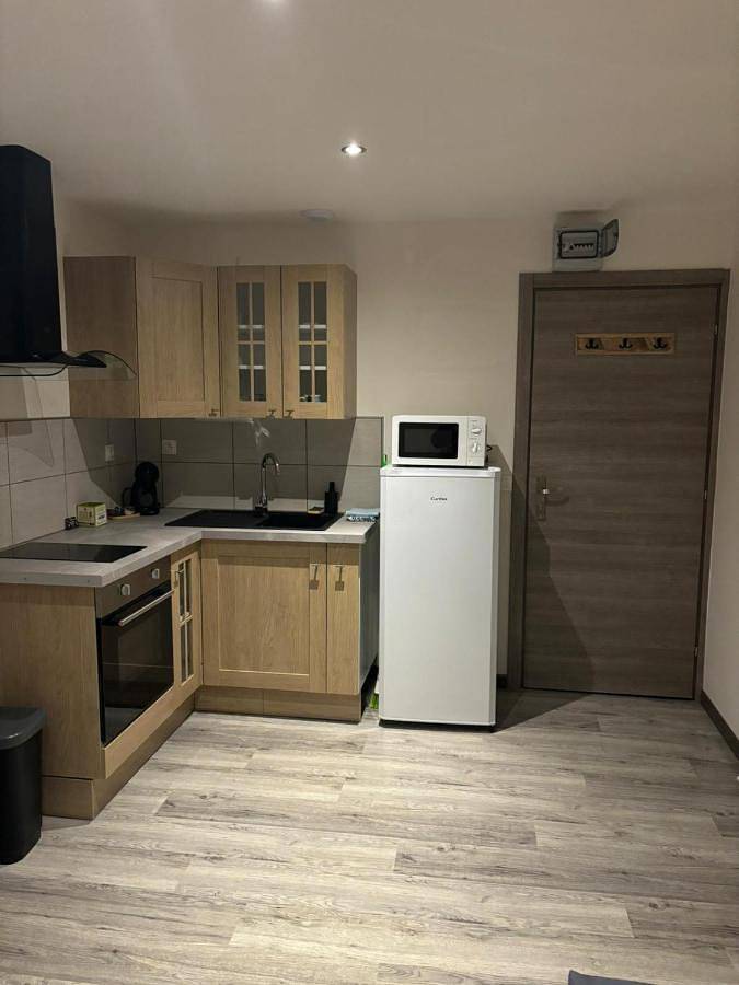 Gîte pour 2 personnes, avec vue à Lussac-les-Châteaux - 2