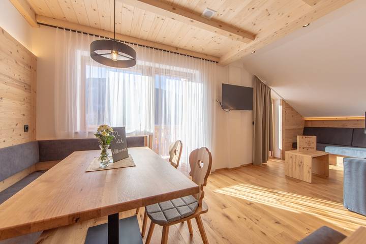 Gîte pour 6 personnes, avec jardin à Villabassa