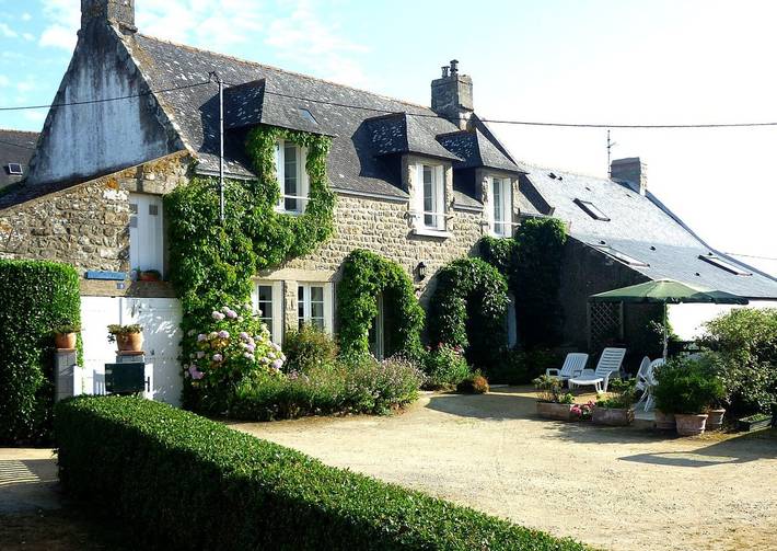 Gîte pour 6 personnes, avec terrasse - 1
